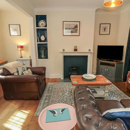 Number 1 Albion Place * Whitby